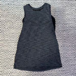 LuluLemon tank with bra size 6